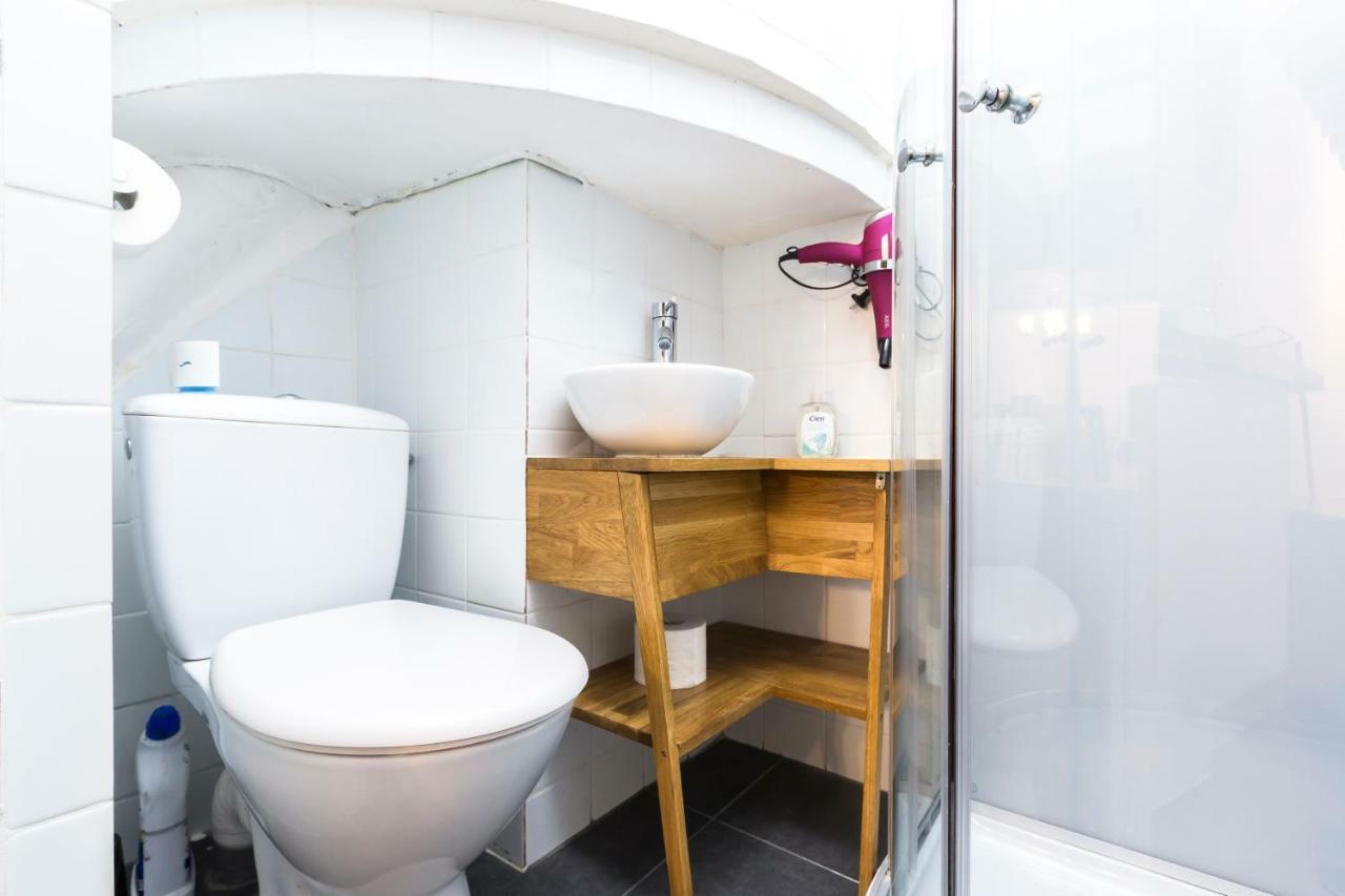 شقة باريس  في Charming 20M² Near Le Marais المظهر الخارجي الصورة