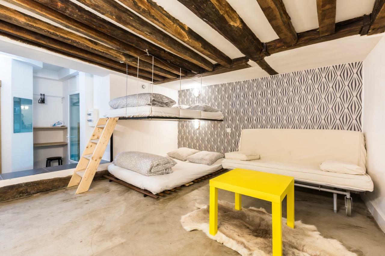 شقة باريس  في Charming 20M² Near Le Marais المظهر الخارجي الصورة