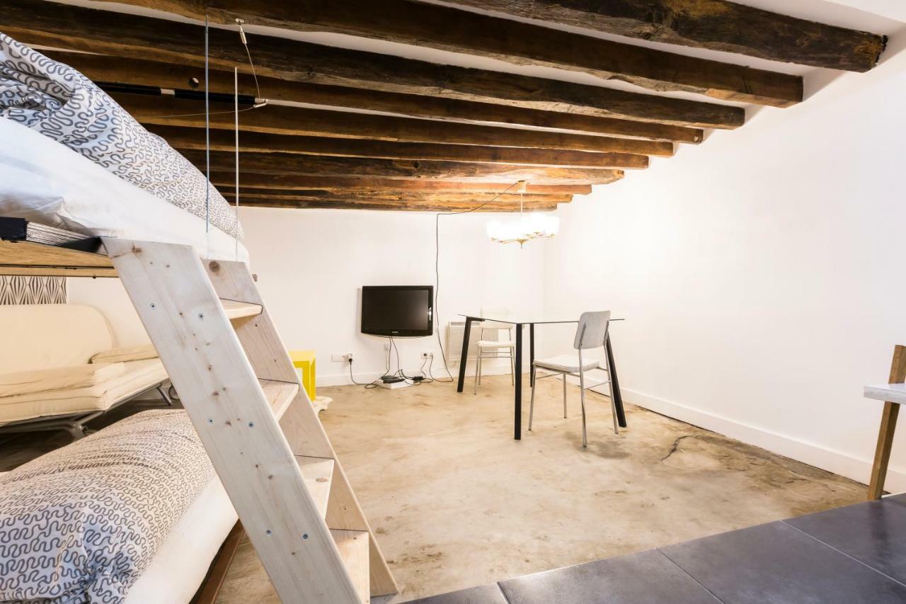 شقة باريس  في Charming 20M² Near Le Marais المظهر الخارجي الصورة